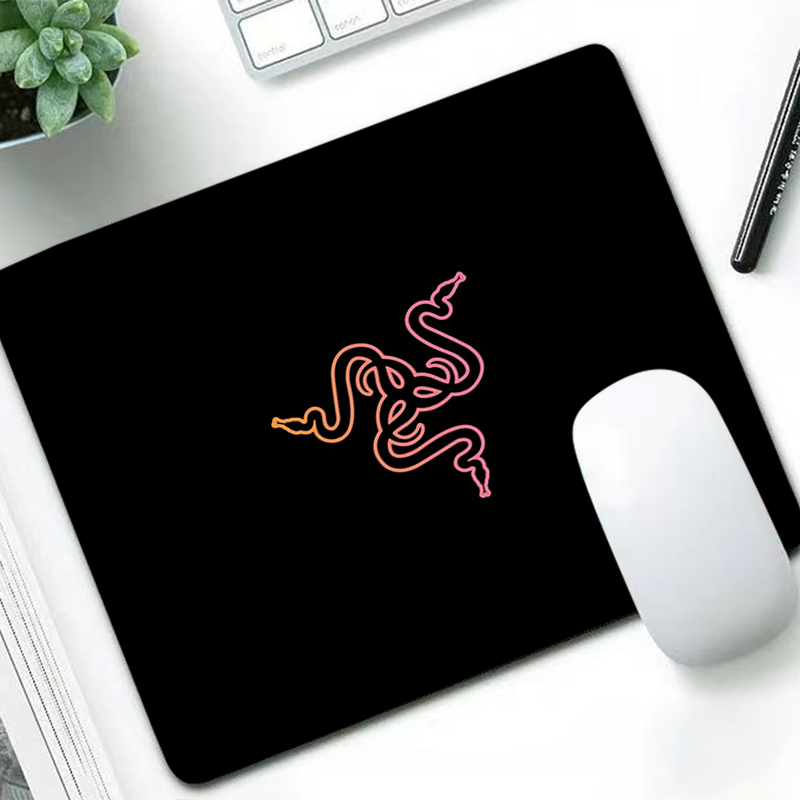 Tech Accessories For Office Desk - 레이저 럭셔리 마우스 패드 애니메이션 게이머