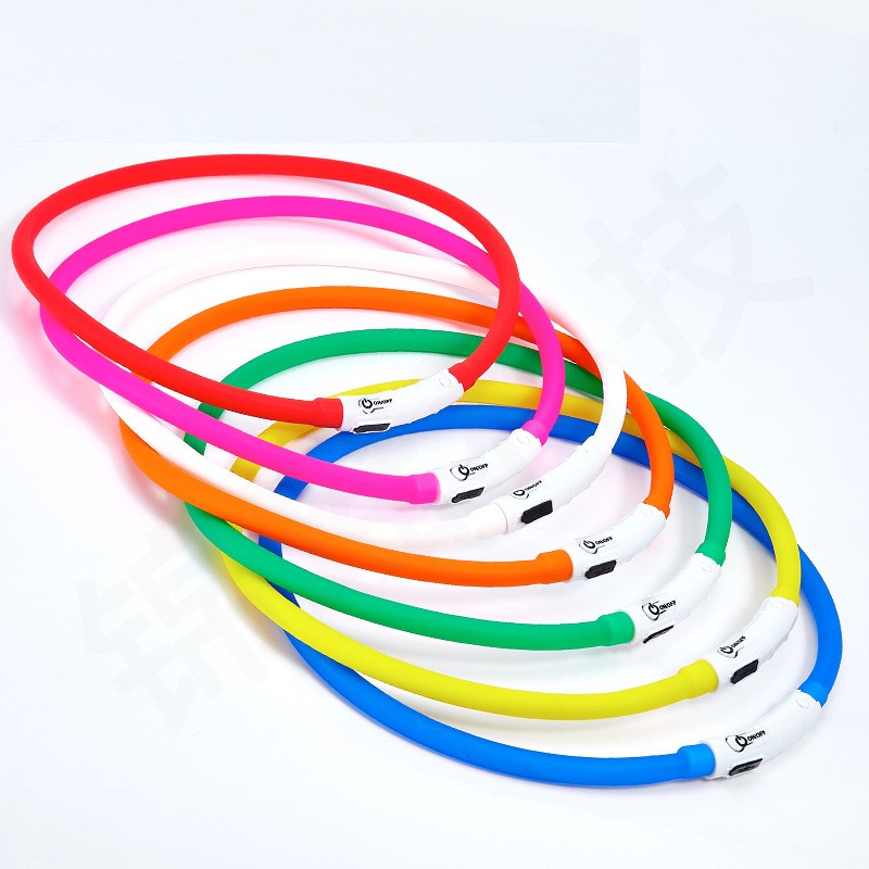 실리콘 LED 개 목걸이 충전식 3 작업 모드 더 가볍 - Tech Dog Accessories 리뷰 및 가격